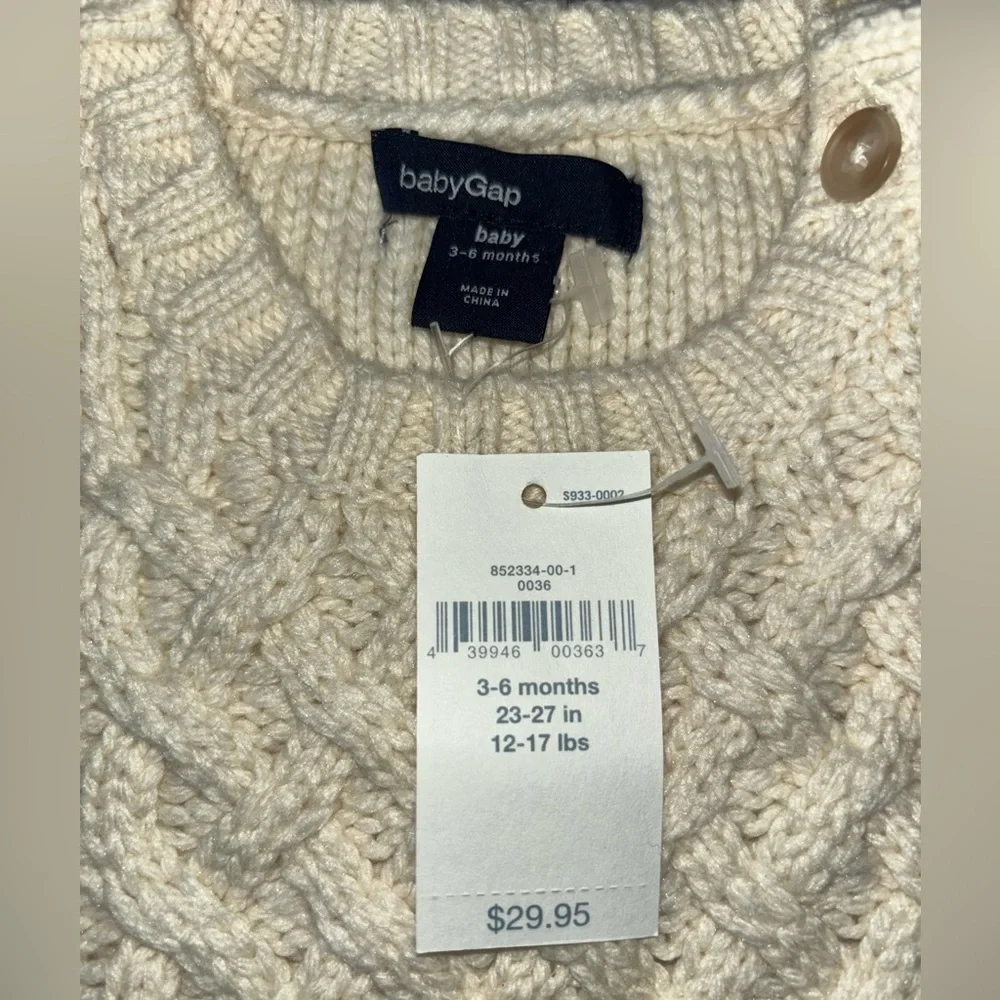 Baby GAP Cable Knit button Shoulder Ivory Sweater 3-6 months